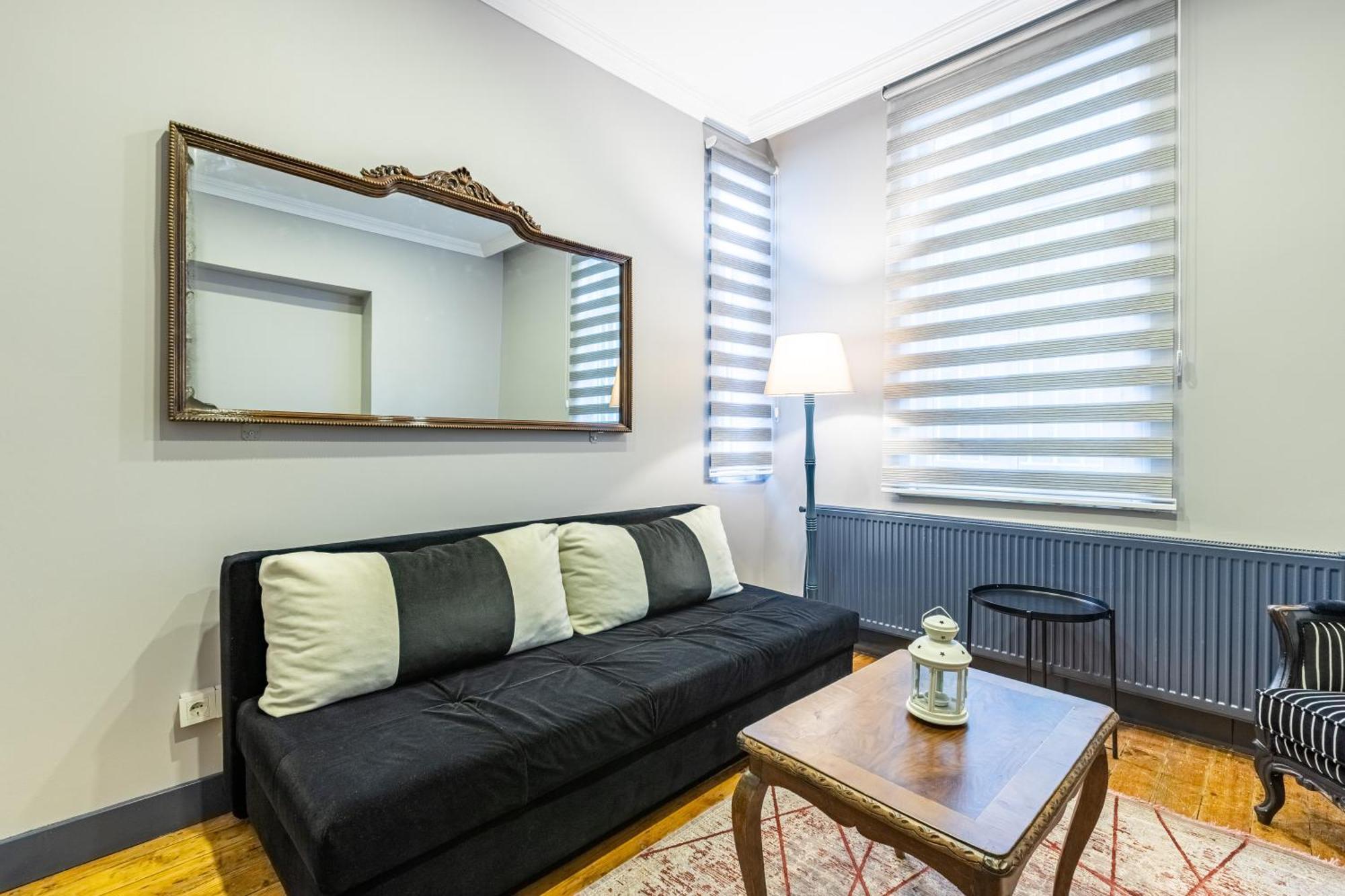 Ganbaru Tours - Flats In Galata Appartement Istanboel Buitenkant foto