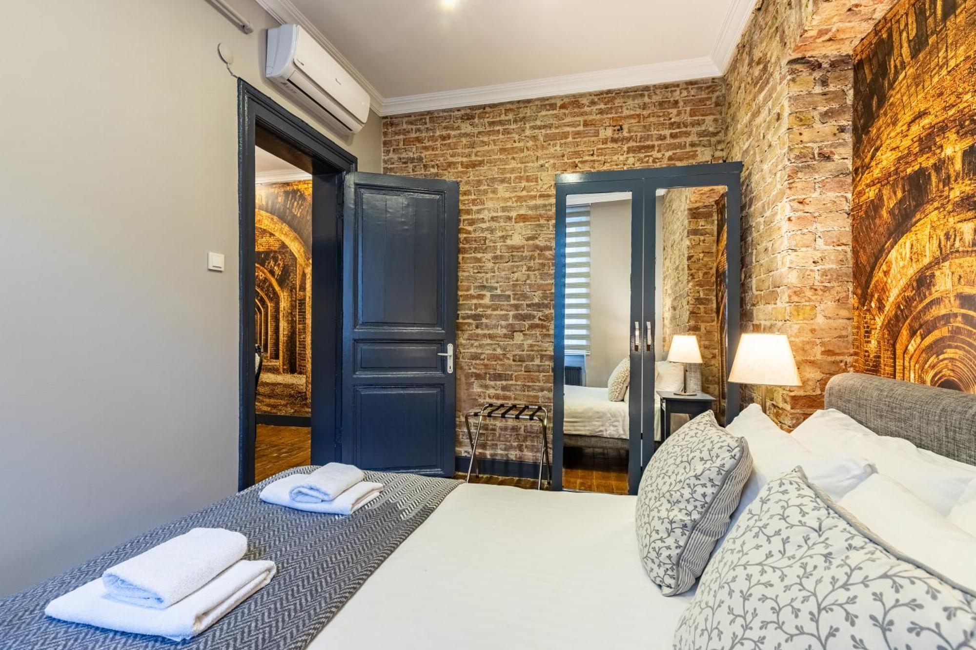 Ganbaru Tours - Flats In Galata Appartement Istanboel Buitenkant foto